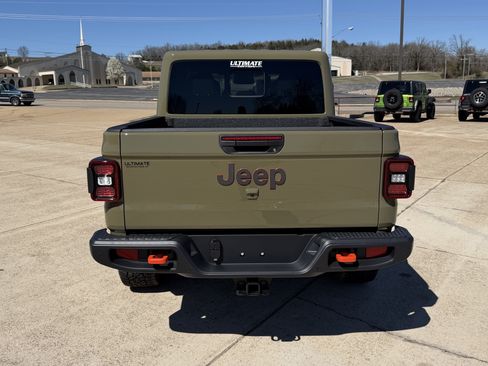 New 2026 Jeep Gladiator Mojave AWD/4WD image 7