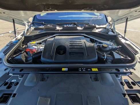 Certified 2023 Land Rover Range Rover Sport SE image 31