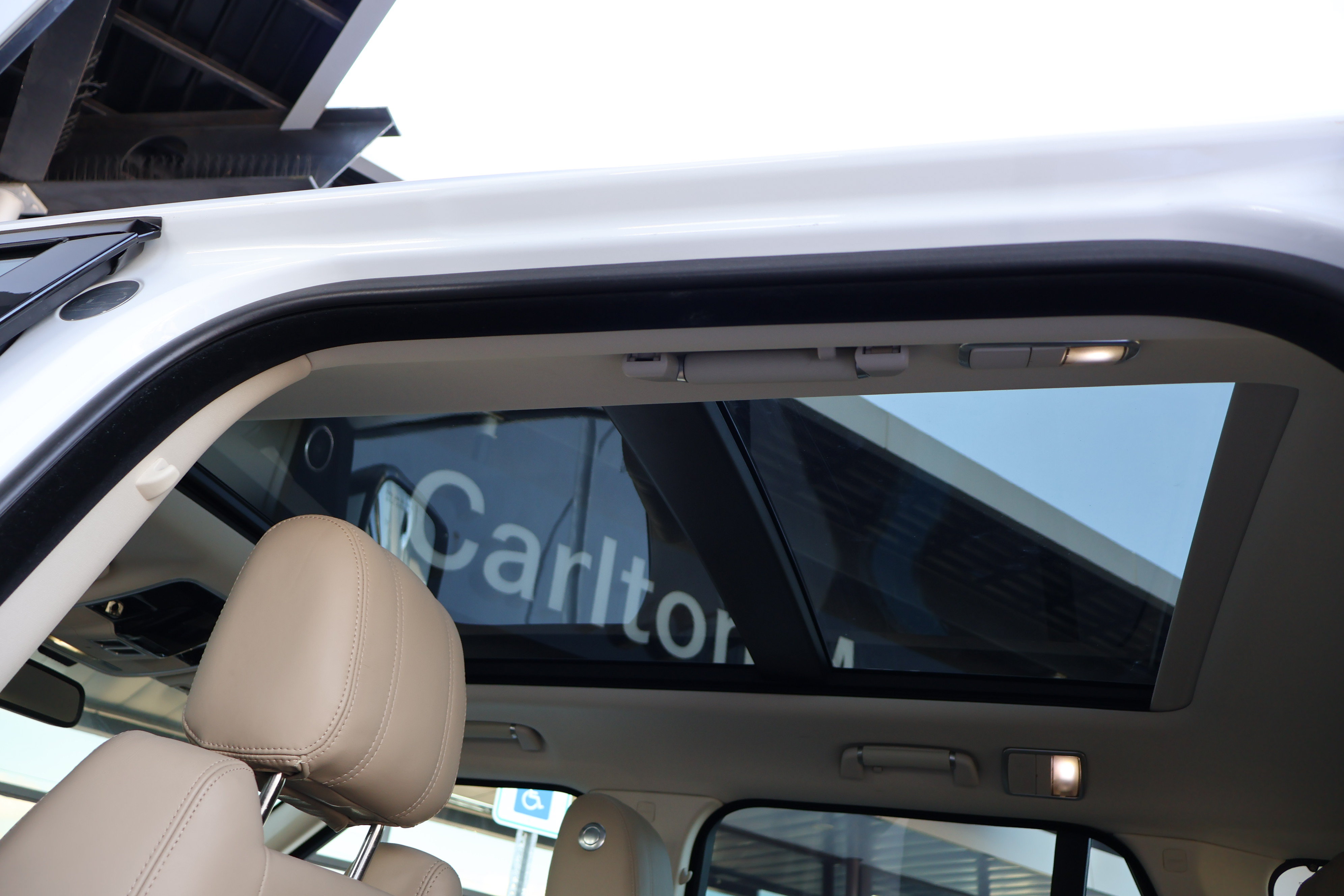 Used 2013 Land Rover Range Rover HSE AWD/4WD image 15