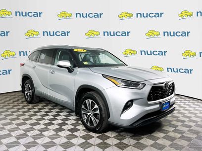 Used 2021 Toyota Highlander XLE