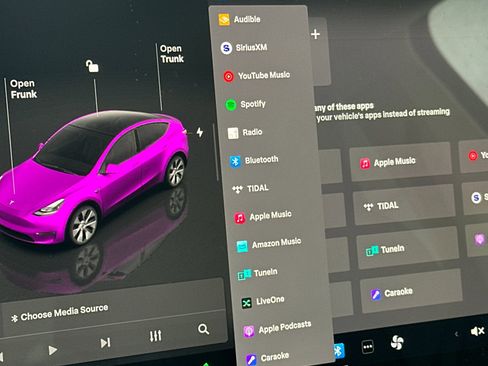 Used 2023 Tesla Model Y Long Range image 17