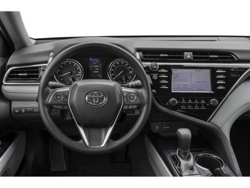 Used 2020 Toyota Camry LE FWD image 7