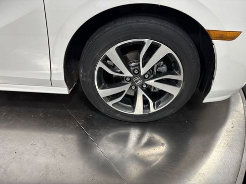 Used 2023 Honda Odyssey Touring image 14