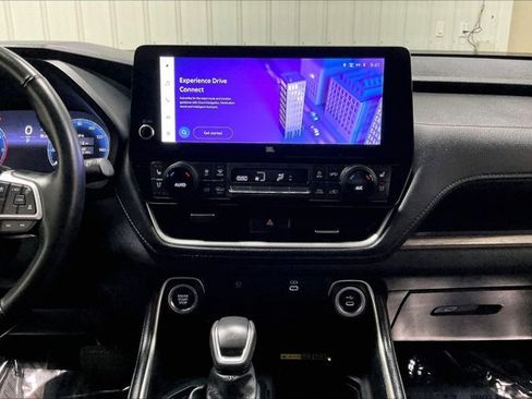 Certified 2024 Toyota Grand Highlander AWD image 7