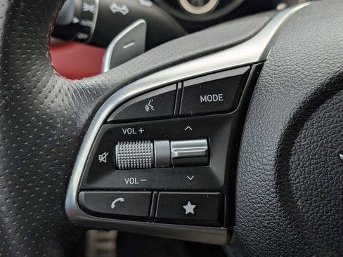 Used 2023 Genesis G70 2.0T w/ Sport Prestige Package image 18