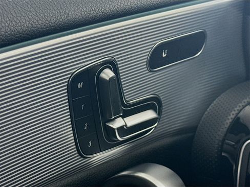 Used 2020 Mercedes-Benz A 220 A 220 image 21