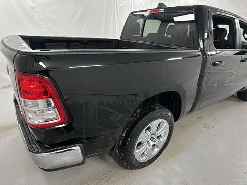 Used 2021 RAM 1500 Big Horn AWD/4WD image 3