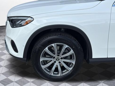 Used 2026 Mercedes-Benz GLC 300 image 12
