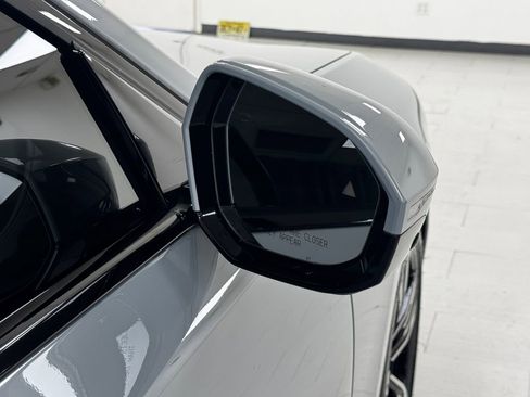 Used 2023 BMW 760i xDrive w/ Executive Package image 39