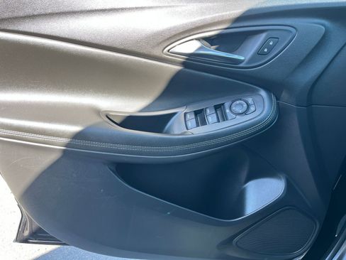 Used 2025 Buick Encore GX Preferred FWD image 18