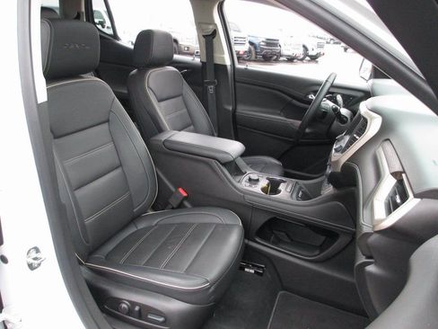 Used 2023 GMC Acadia Denali w/ Denali Ultimate Package image 23