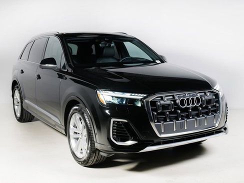 Certified 2025 Audi Q7 3.0T Prestige w/ Prestige Package image 1