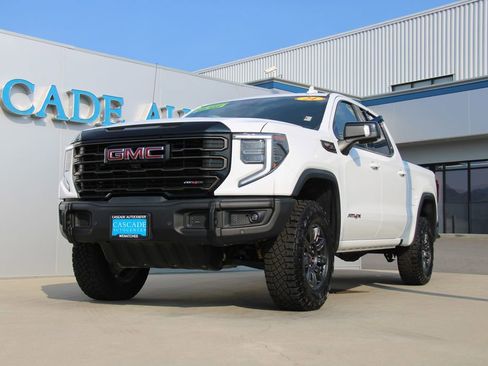 Certified 2024 GMC Sierra 1500 AT4X image 2