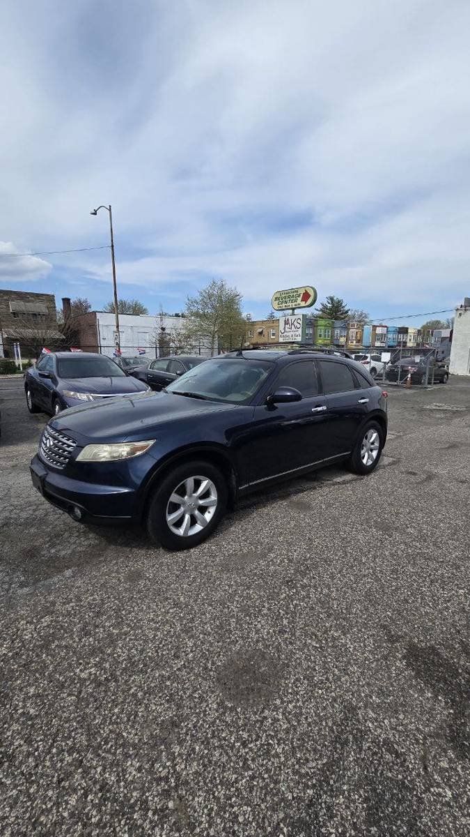 Used 2005 INFINITI FX35 AWD w/ (U01) Technology Pkg image 1
