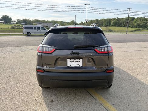 Used 2023 Jeep Cherokee Altitude Lux AWD/4WD image 4