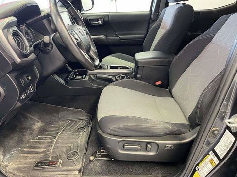 Certified 2021 Toyota Tacoma TRD Off-Road w/ Technology Package image 17