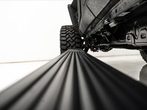 Used 2025 Jeep Gladiator Sport image 16