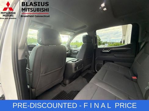 Used 2025 Chevrolet Silverado 1500 RST AWD/4WD image 42