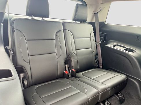 Used 2023 GMC Acadia SLT w/ Preferred Package AWD/4WD image 28