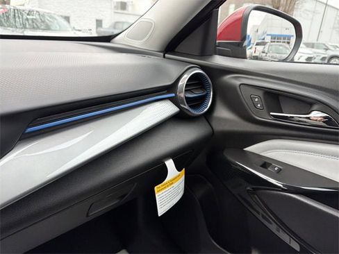 New 2026 Chevrolet Trax LT w/ Driver Confidence Package image 31