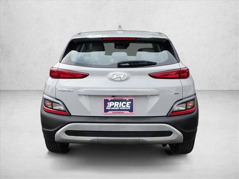 Used 2022 Hyundai Kona SE AWD/4WD image 3