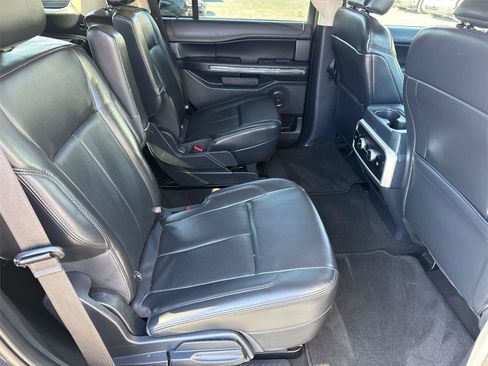 Certified 2024 Ford Expedition XLT AWD/4WD image 19