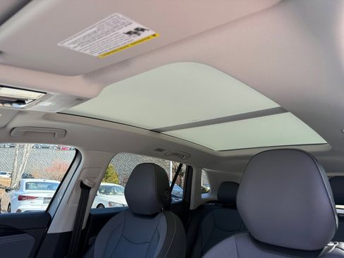 New 2026 Volkswagen Tiguan SE AWD/4WD image 21