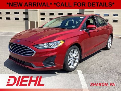 Used 2020 Ford Fusion SE FWD image 3