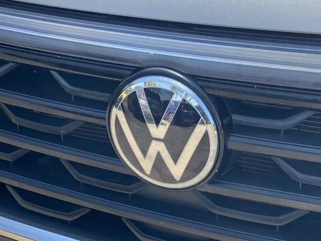 Used 2024 Volkswagen Atlas Cross Sport SE FWD image 27