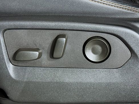 Used 2022 GMC Sierra 1500 AT4 w/ AT4 Premium Package image 20