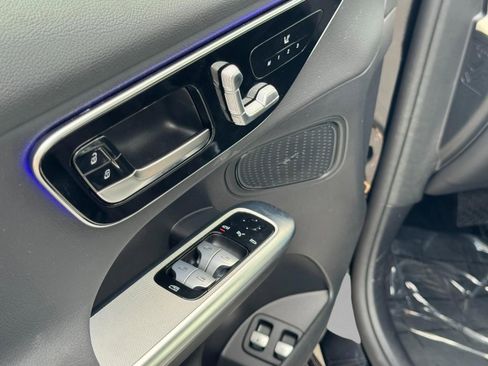 Certified 2025 Mercedes-Benz GLC 350e GLC 350e image 24