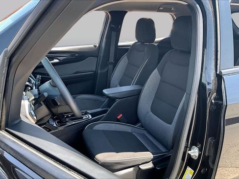 Used 2025 Chevrolet TrailBlazer LT AWD/4WD image 8