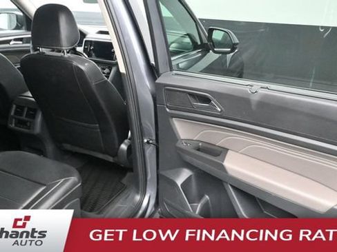 Used 2023 Volkswagen Atlas SE w/ Black Wheel Package AWD/4WD image 10