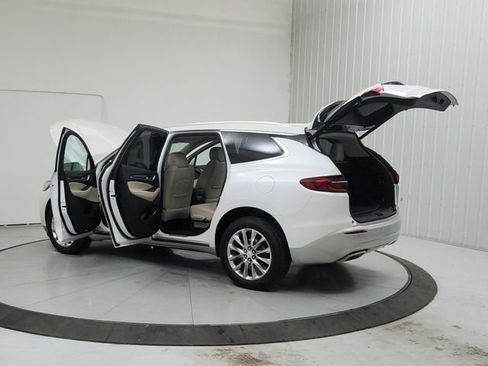 Used 2019 Buick Enclave Essence FWD image 13
