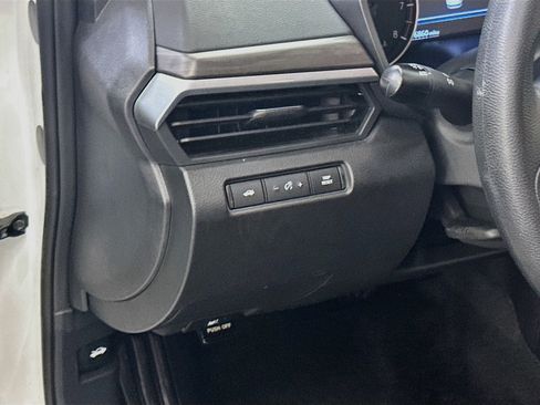 Used 2025 Nissan Altima 2.5 SV FWD image 17