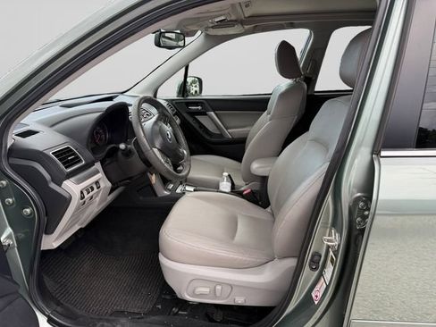 Used 2016 Subaru Forester 2.5i Limited AWD/4WD image 11