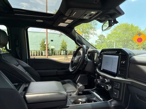 Used 2022 Ford F150 Raptor w/ Equipment Group 801A High AWD/4WD image 20