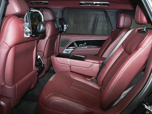 Used 2023 Land Rover Range Rover Autobiography AWD/4WD image 56