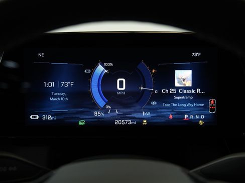 Used 2025 Chevrolet Equinox EV LT w/ Convenience Package image 31