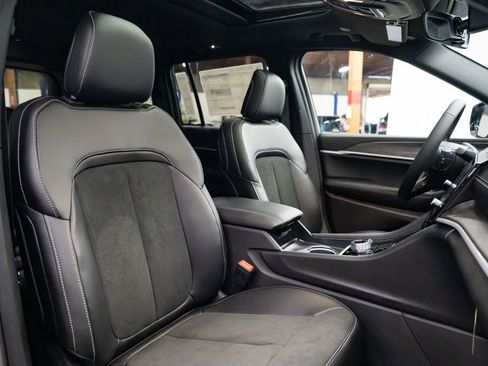 New 2026 Jeep Grand Cherokee 4WD image 29