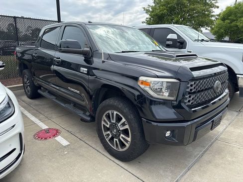 Used 2018 Toyota Tundra SR5 w/ TRD Sport Package RWD image 2