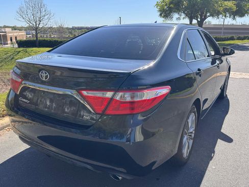 Used 2017 Toyota Camry SE image 31