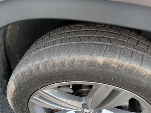 Used 2019 Volkswagen Atlas SEL R-Line AWD/4WD image 17