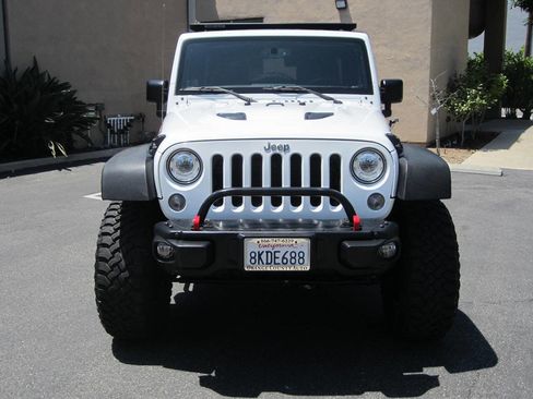 Used 2017 Jeep Wrangler Unlimited Rubicon AWD/4WD image 7