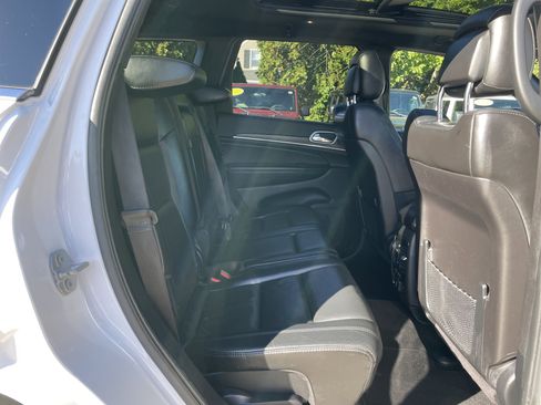 Certified 2021 Jeep Grand Cherokee Limited w/ Luxury Group II image 20