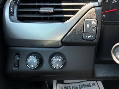 Used 2019 Chevrolet Tahoe 4WD w/ Enhanced Driver Alert Package image 22