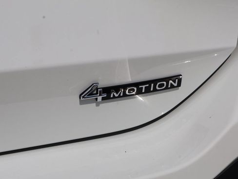 New 2026 Volkswagen Tiguan SE AWD/4WD image 10