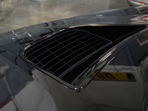 Used 2015 BMW i8 Base image 15