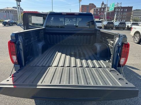 New 2026 GMC Sierra 1500 Elevation w/ Elevation Premium Package image 9