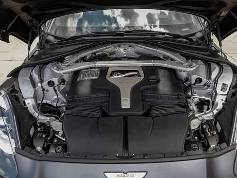 Used 2021 Aston Martin DBX AWD/4WD image 61